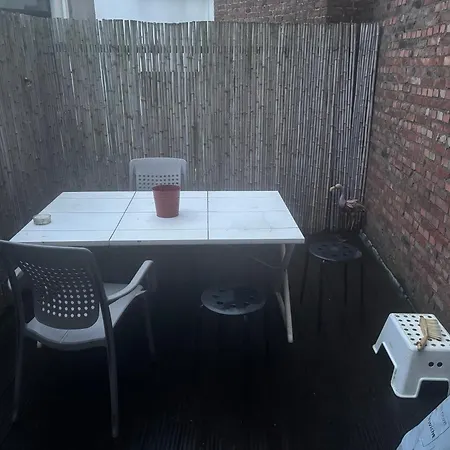 Cozy 1 Bedroom In South